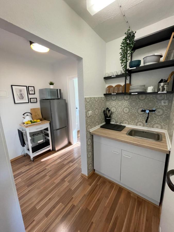 Apartment Smart In - & *