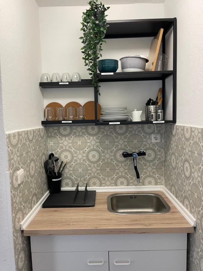Apartment Smart In - & *